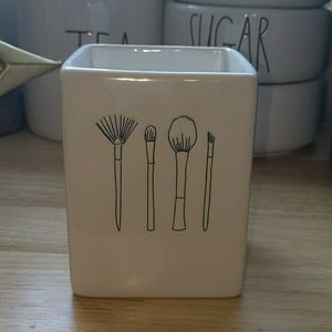 Rae Dunn makeup brush holder